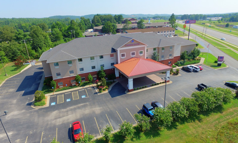 Batesville Faces Hotel and Housing Crises Amid Economic Growth