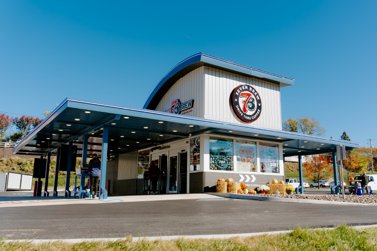 7 Brew Coffee Celebrates Times Square Milestone with Strong Arkansas Roots
