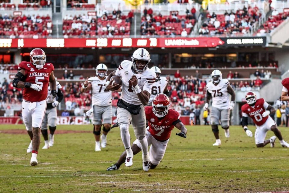 Heartbreak in Fayetteville: Mississippi State Stuns Arkansas 38-35 on Last-Second Heroics